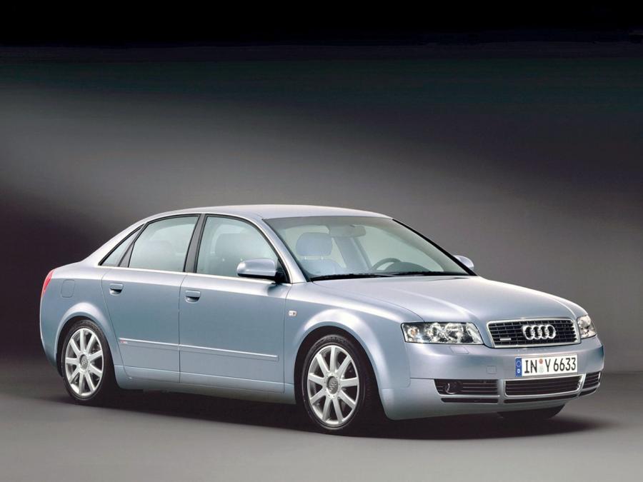  Audi A4 1.8T S-Line Sedan (B6,8E) 2001 года  (фото 1 из 3)